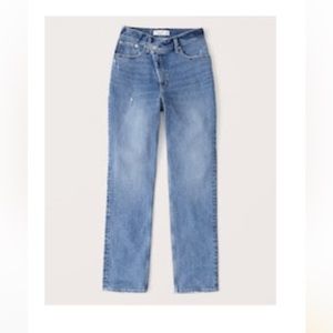 NWT Abercrombie Curve Love 90s Ultra High Rise Straight Jeans
